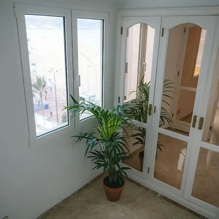 Apartment Stunning 3-floor Penthouse At Las Canteras Beach *